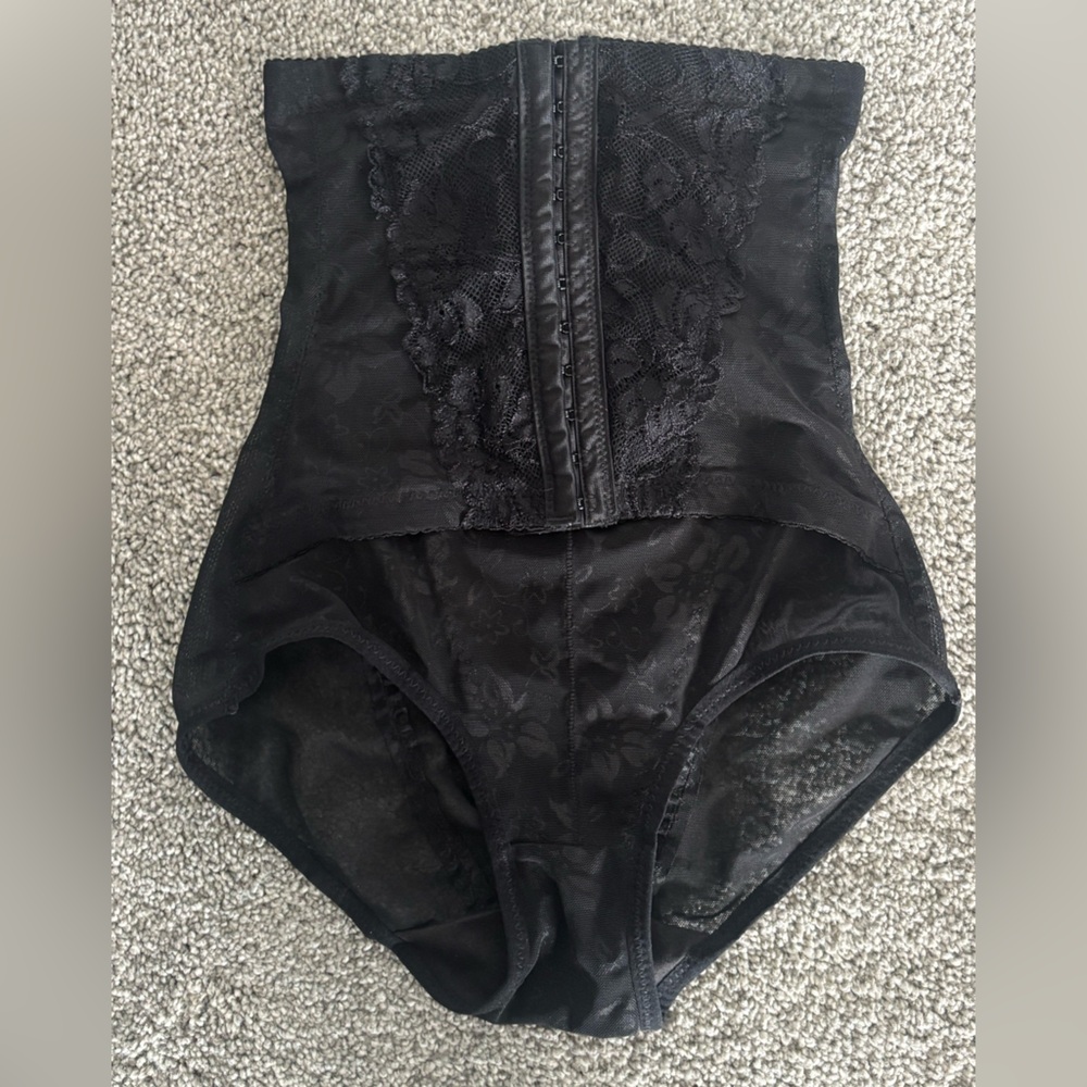 Black High-Waisted Shapewear